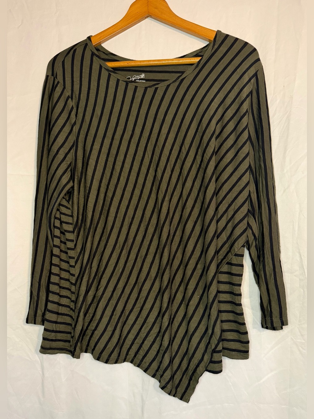 Jaclyn Smith Collection Women’s Green/Black Striped 3/4 Sleeve Top size X-Large